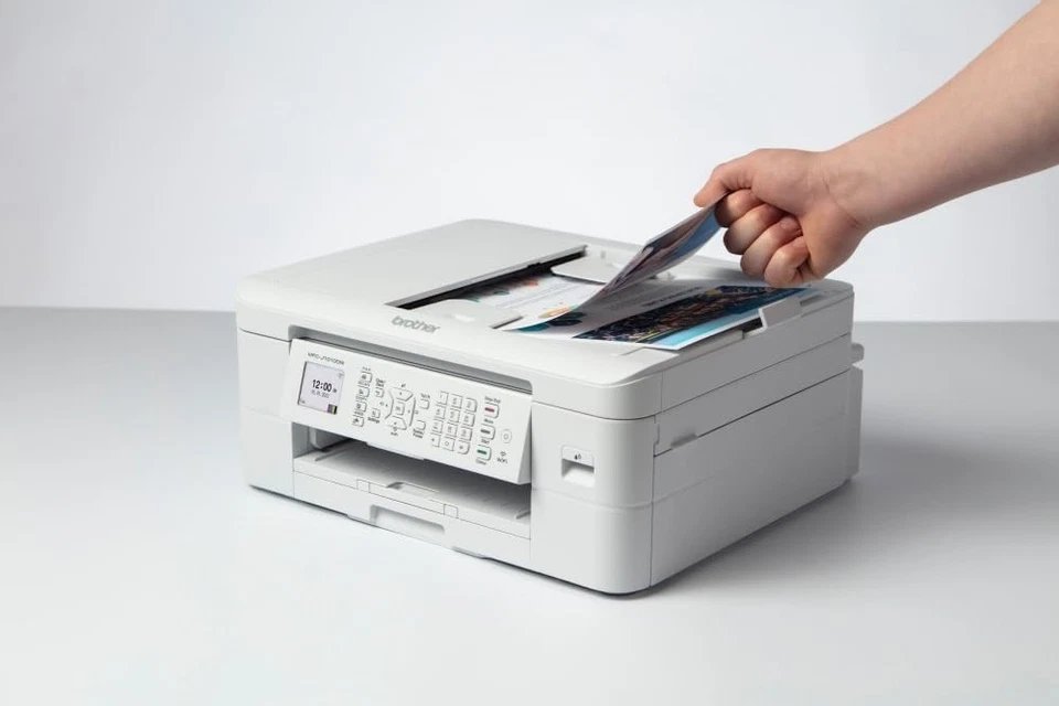 Brother MFC-J1010DW Stampante Multifunzione Getto d'Inchiostro a Colori - Bianco - Immagine 3 di 4