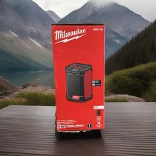 Milwaukee M12 12V Bluetooth Speaker Radio Charger