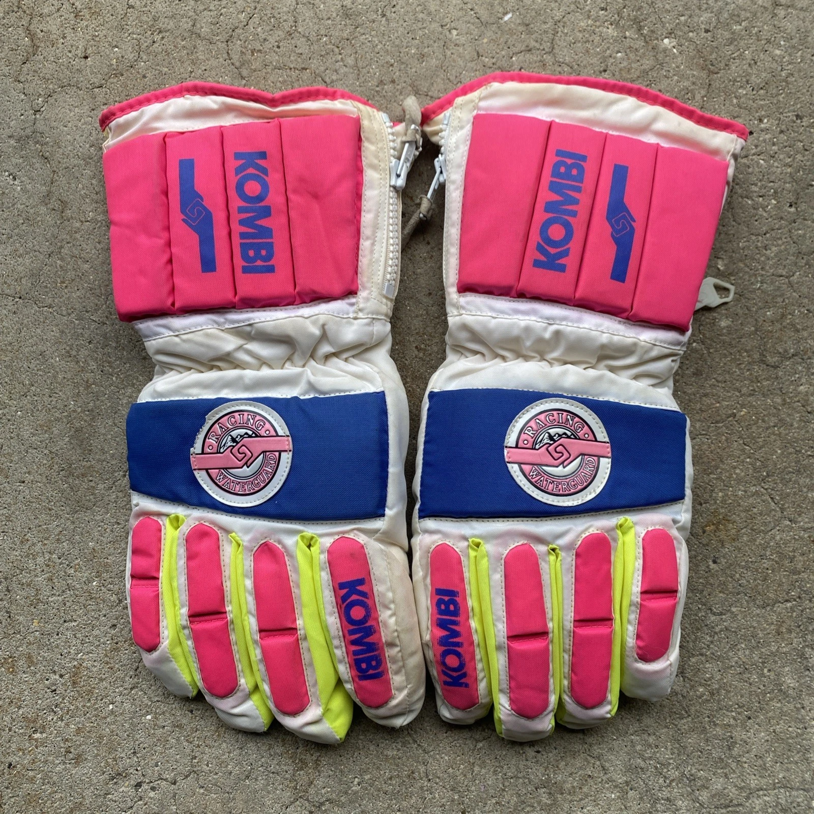 Kombi Snowmobile, Ski, Motocross Gloves Vintage Mens Retro 80s 90s Large
Opens in a new window or ta