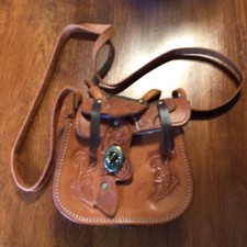 Vintage Handmade Mexican Leather Saddlebag Purse With Sheepskin Lined Flap RARE