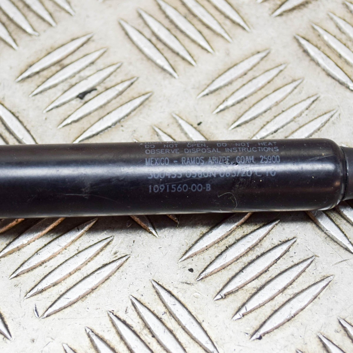 TESLA MODEL 3 Rear Right Side Tailgate Gas Strut 1091560-00