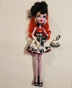 operetta frights camera action