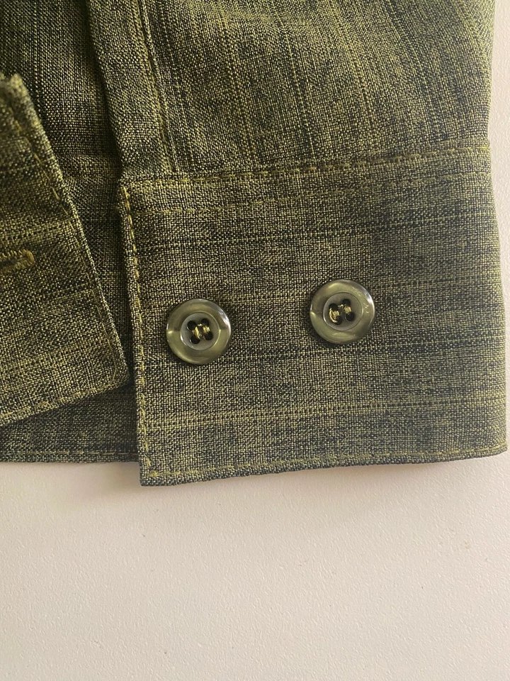 Camisa Pronti Verdosa Poli Única Bolsillo Grande L 17 x 35/36 Longitud es 34.5 Foto 2 de 4