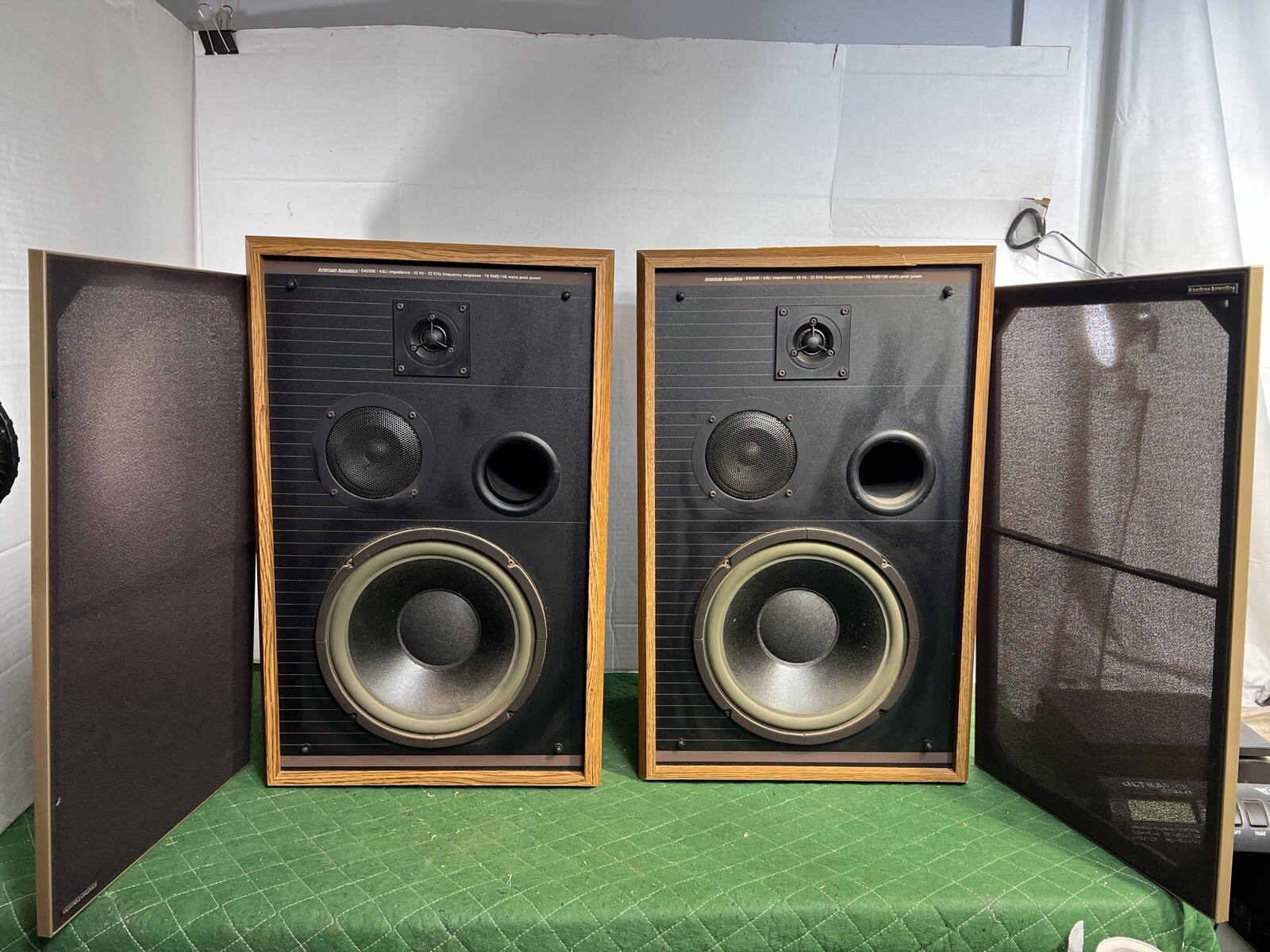 Pair American Acoustics speakers Model D455OE, 3 way Wood Grain