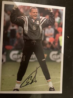 Bernard Lama France PSG Genuine Hand Signed 7x5 bordered photo