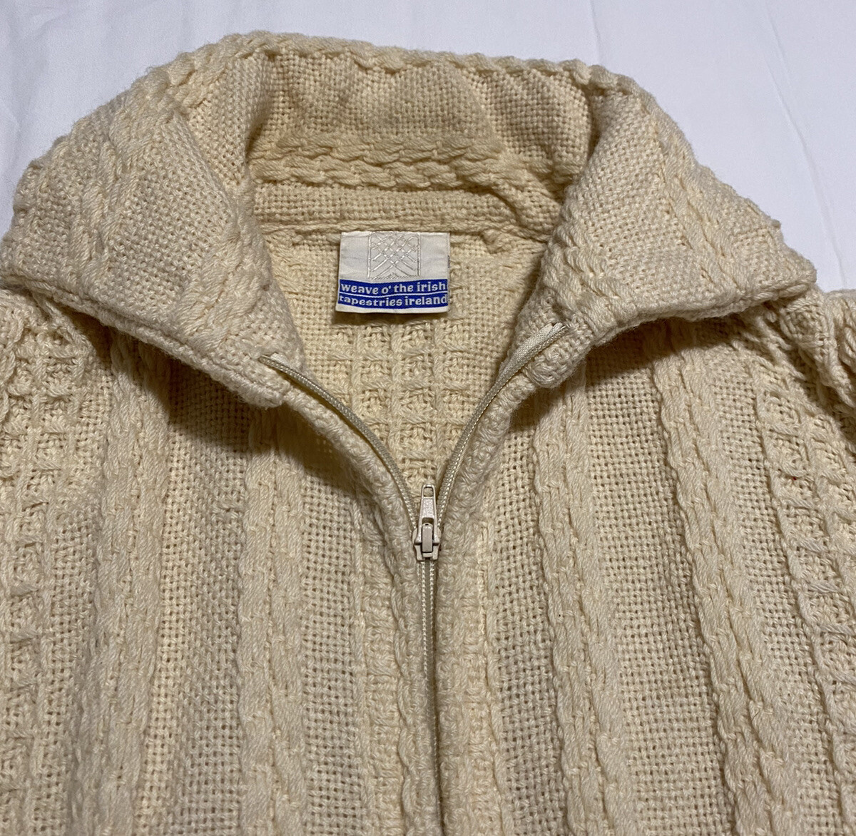VTG Weave O’ The Irish Tapestries Ireland Ivory Full Zipper Cardigan