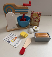 Melissa Doug 9840 Make-a-Cake Wooden Mixer Set Food Kitchen Complete 3