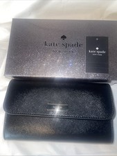 Kate Spade Kenzie Boxed Medium Flap Wristlet in Black KK044