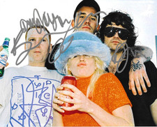 * AMYL AND THE SNIFFERS * signed 8x10 photo * CARTOON DARKNESS * COA *