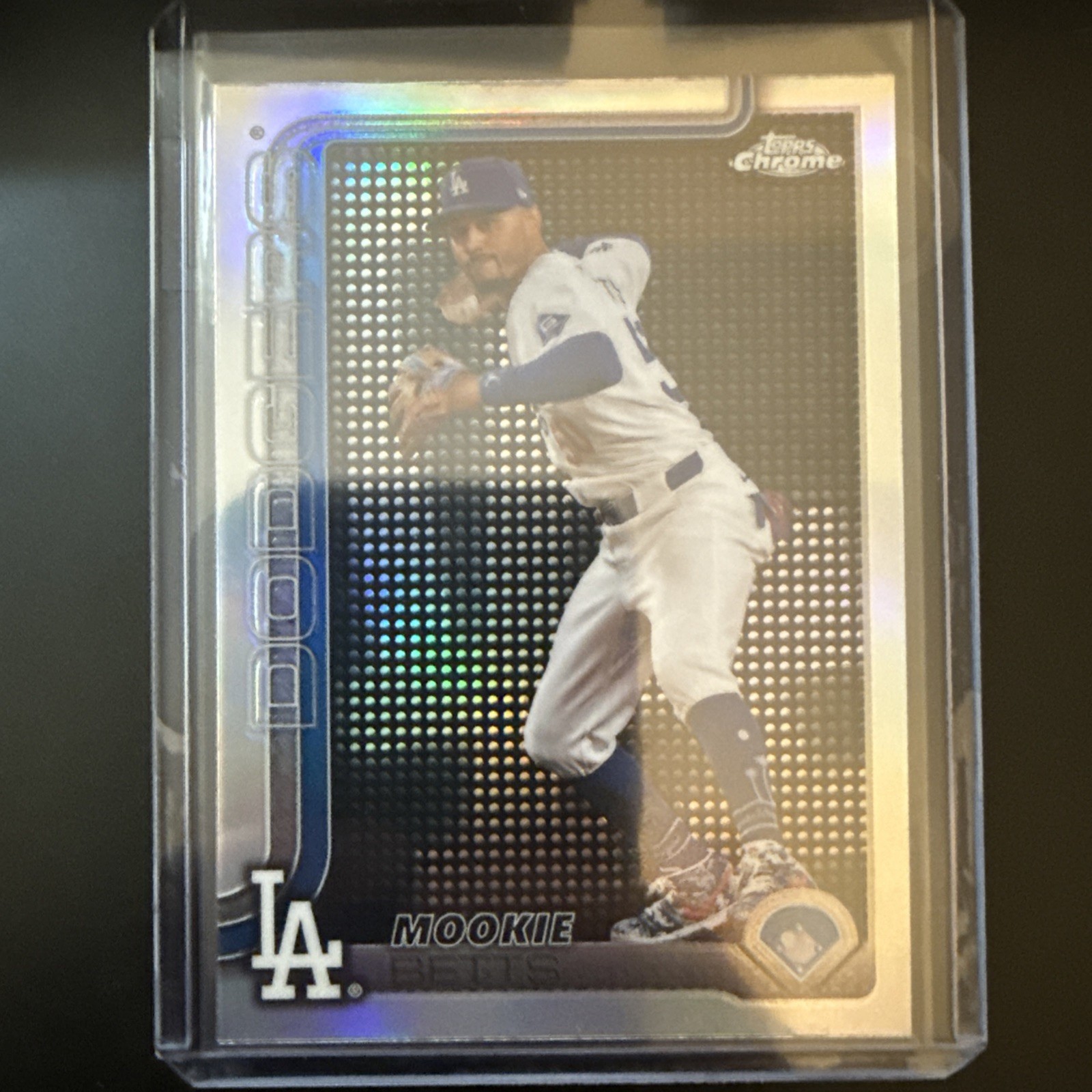 2025 Topps Chrome Mookie Betts LA Dodgers #50 LightBoard Logo SSP case hit