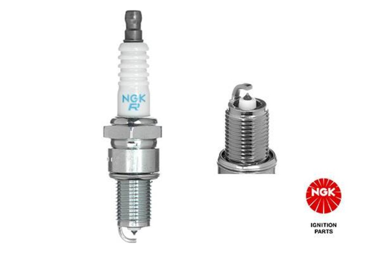 NGK Spark Plug For HYUNDAI H-1 Starex Santa F I KIA Sorento 98-09 18818-11051