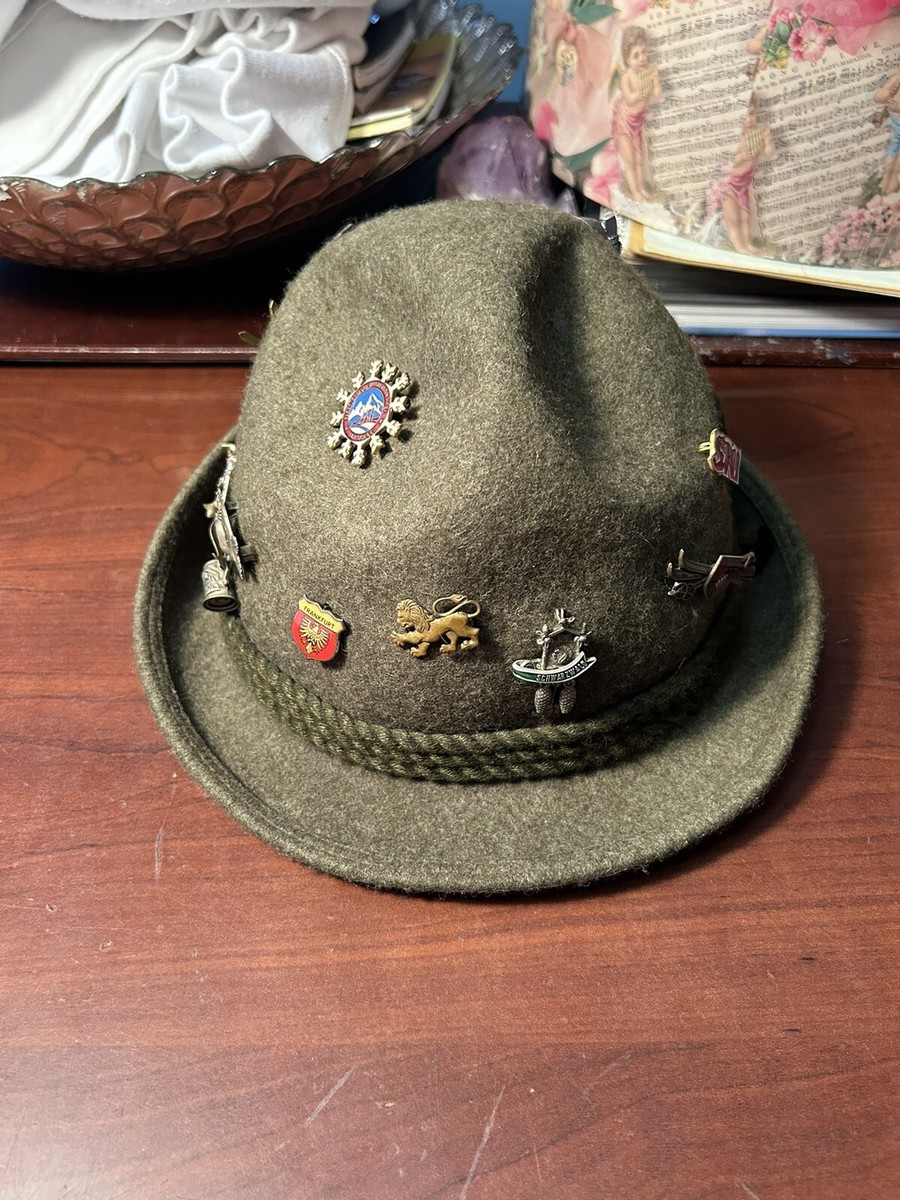 Olive green vintage hat. 1-in-2 Military Olive Green French Summer F1 Peaked Hat  main image 2