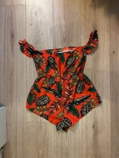 Boohoo czerwony kwiatowy kombinezon rozm. 8