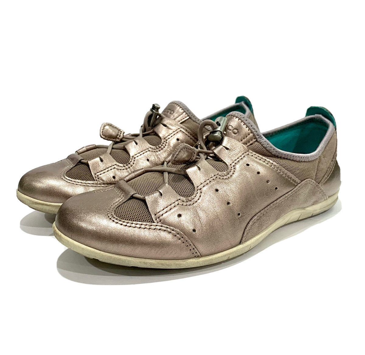 Ecco Women's Bluma Toggle beige metallic Sneakers shoes size 39Eu
