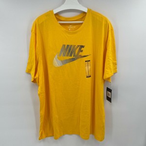 nike yellow tee