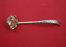 Cucharón de salsa de plata esterlina Vine by Tiffany calabaza festoneada EN LIBRO TIFFANY