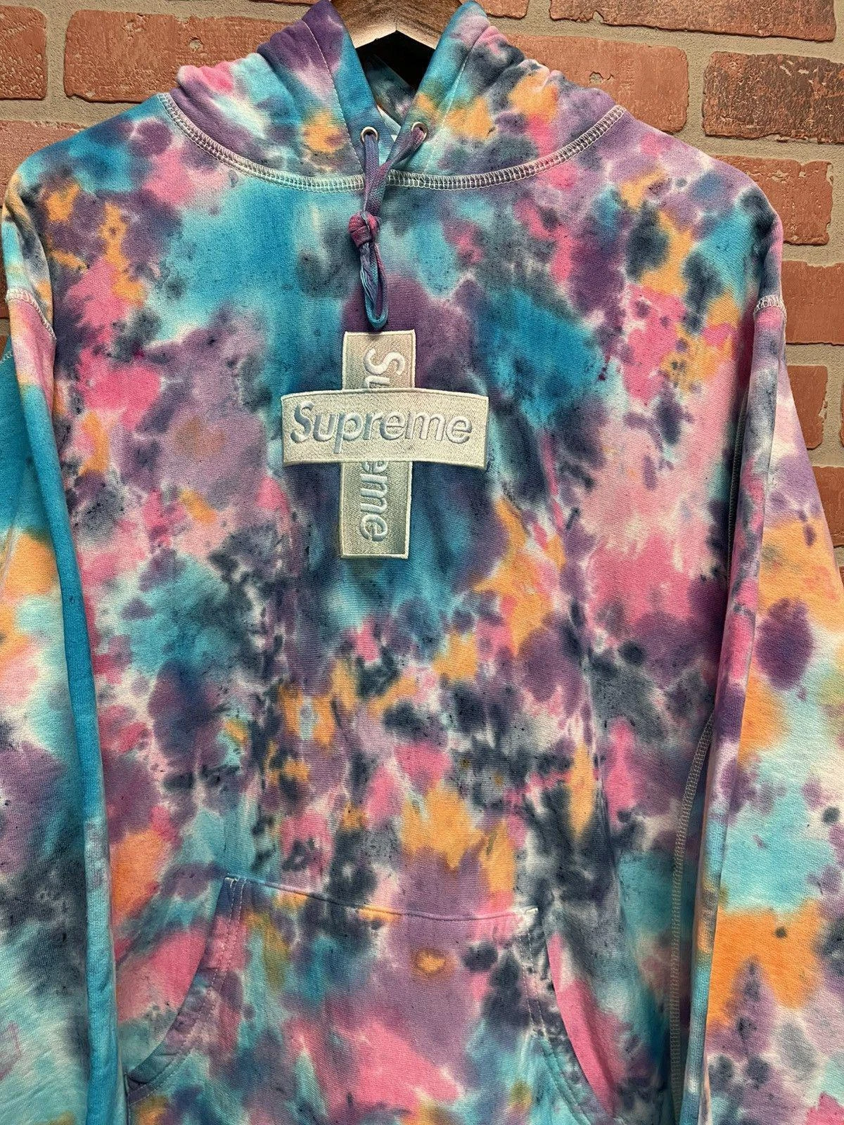 Taglia M Felpa con cappuccio Supreme Cross Box Logo "Tie Dye"