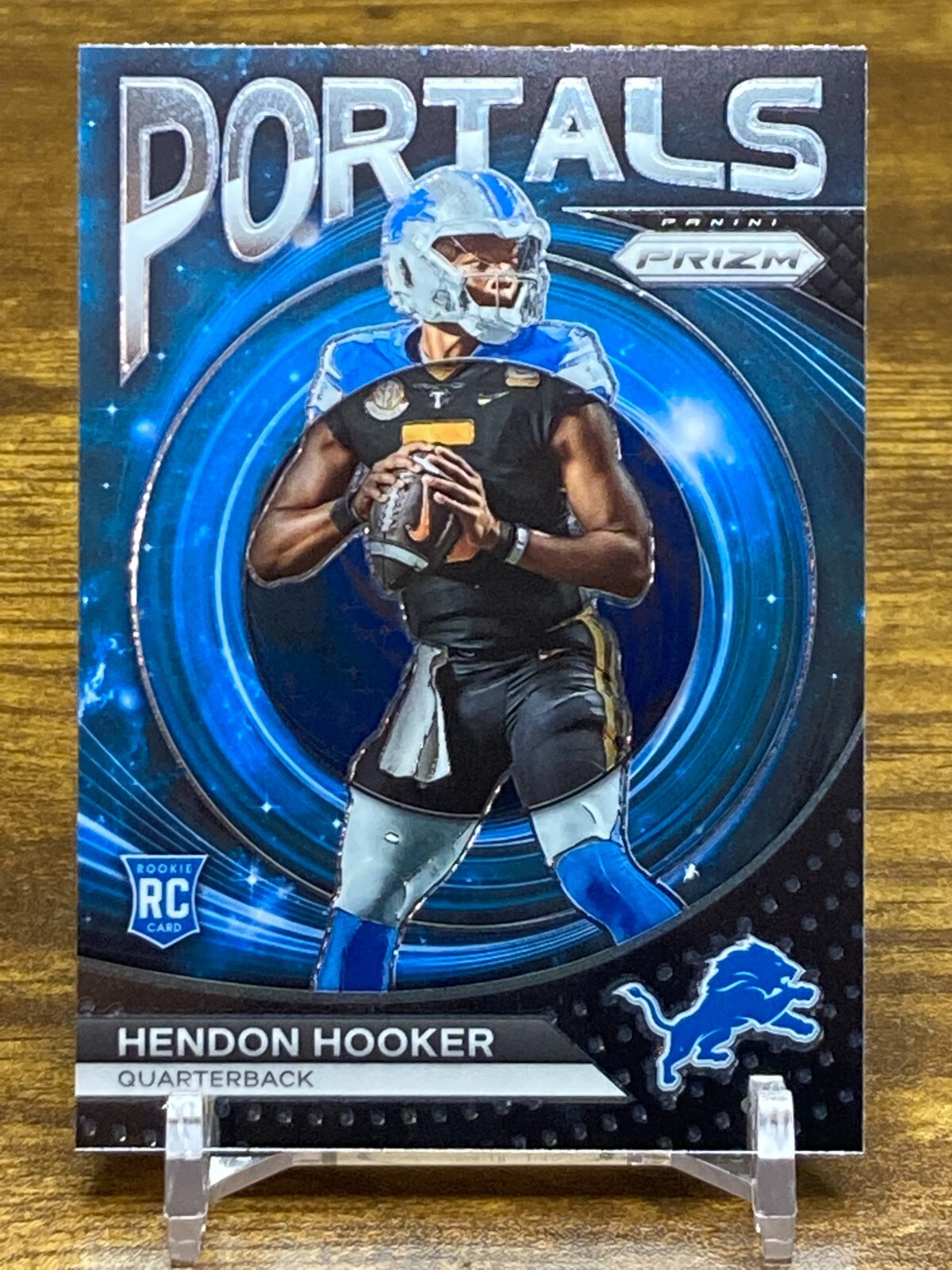 2023 Hendon Hooker (RC) Lions Panini Prizm - Portals Silver Prizm #PO-2