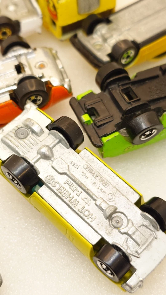 Rodillo Hot Wheels Vintage Blackwalls Pinto, TBird Peugeot Camaro Corvette T en muy buena condición Foto 3 de 4