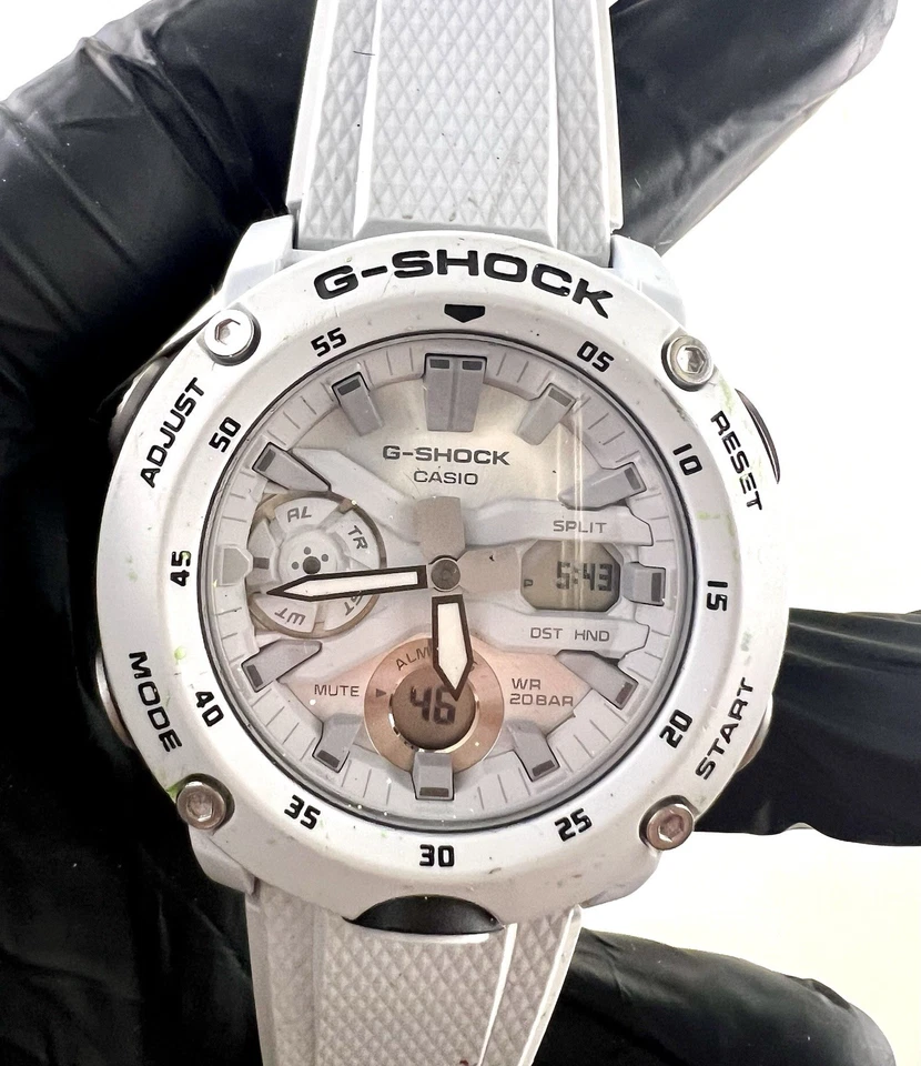 Casio G-Shock GA-2000 White Analog Digital Watch Carbon Core Guard 20BAR - Image 4 of 4