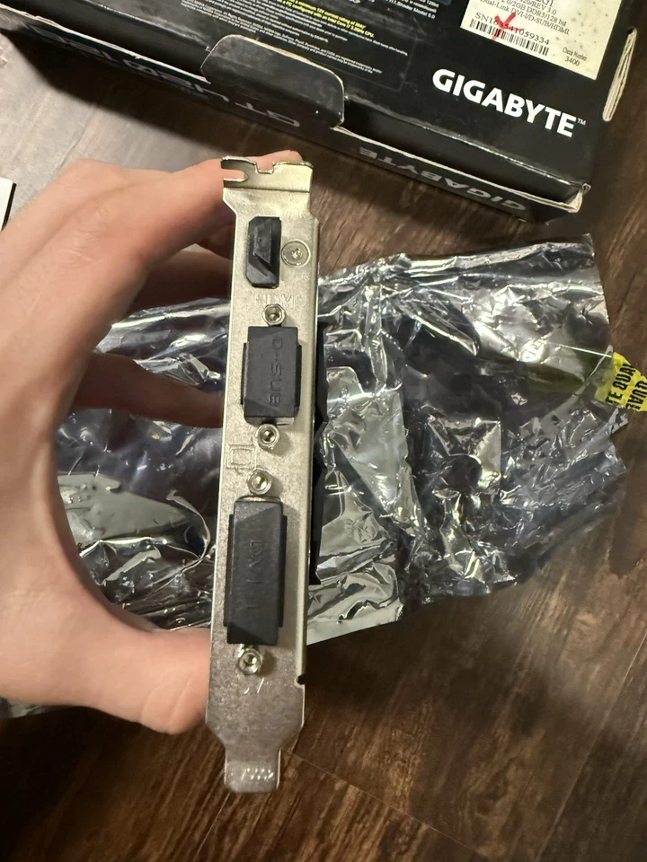 Gigabyte GeForce GT 420 128 Bit 2GB DDR3 PCIe 2.0 Graphics Card- GV-N420-2GI - Image 4 of 4