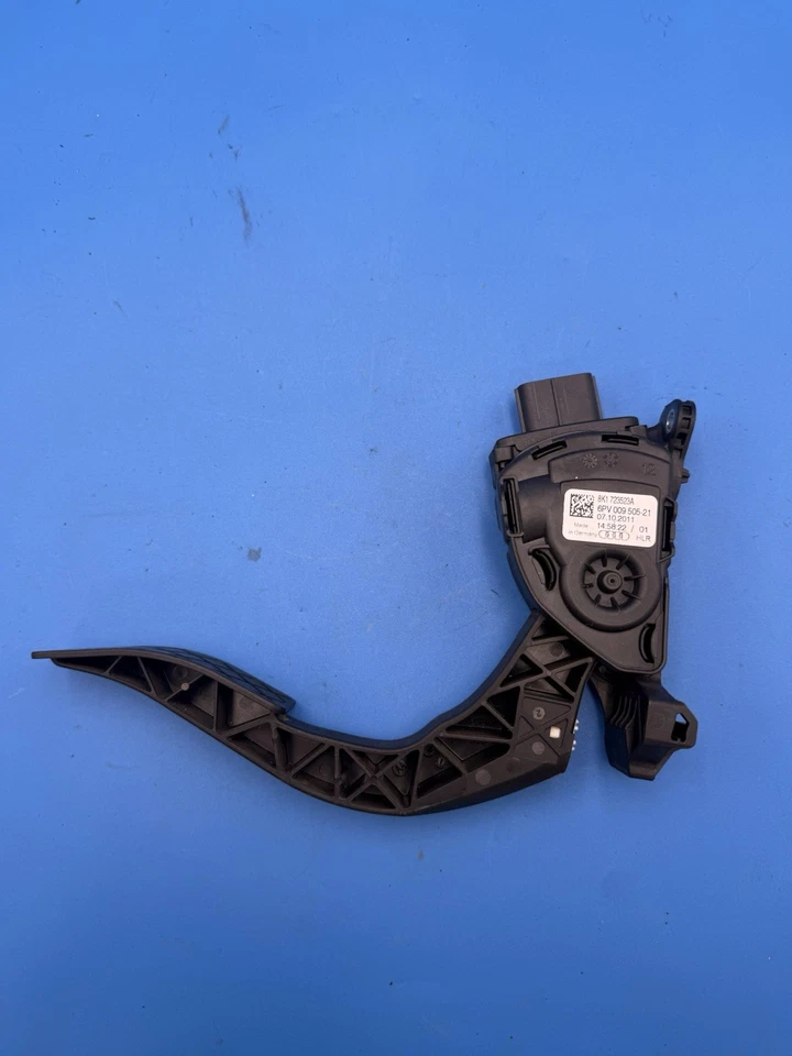 2008-2017 AUDI 8R Q5 A4 A5 A6 A7 S4 S5 S6 GAS ACCELERATION PEDAL 8K1723523A OEM - Image 2 of 4