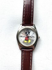 Disney Mickey Mouse Unisex Gold Tone  Leather Classic Moving Hands Watch Works