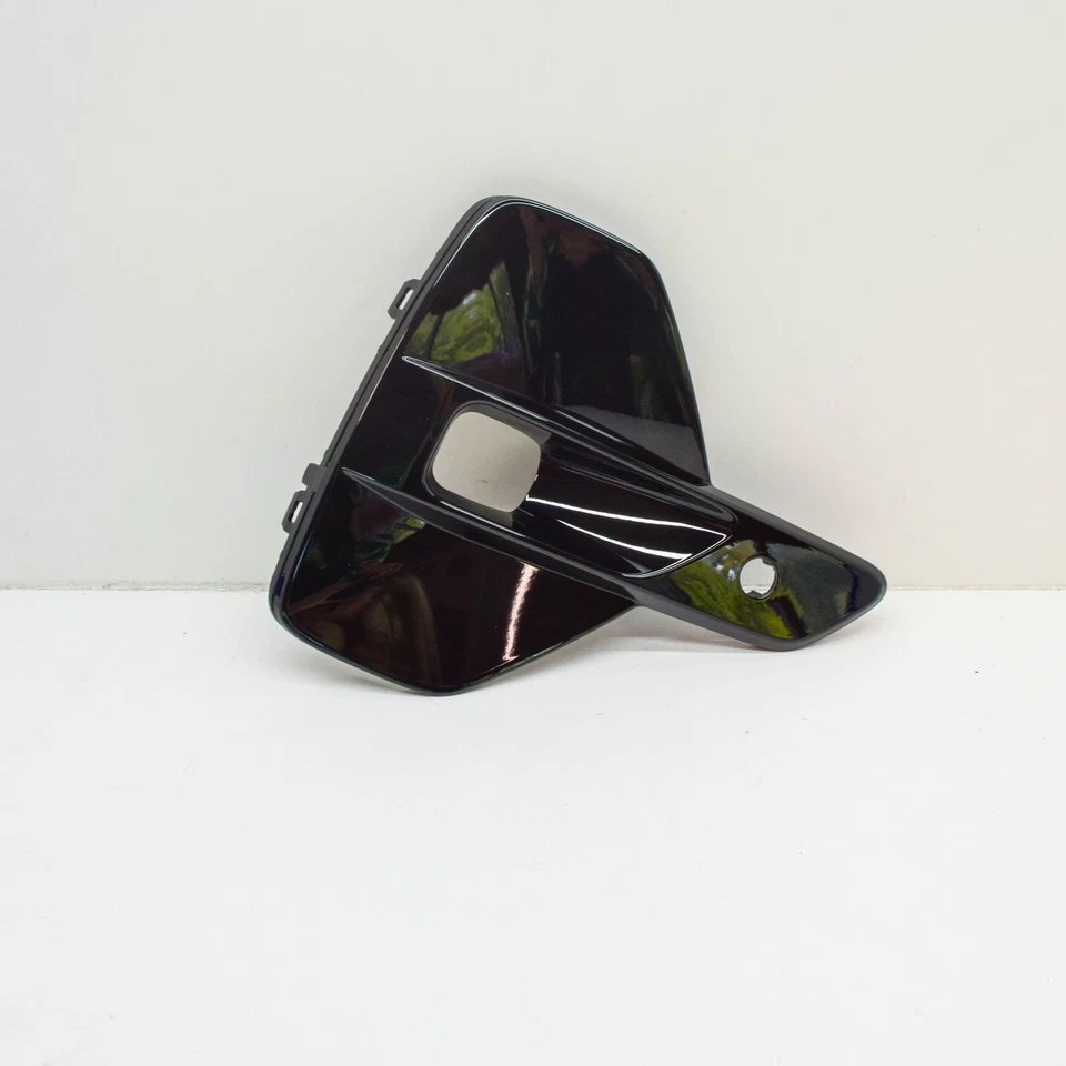 VOLVO XC40 536 Front Right Outer Fog Light Cover 32347387 NEW GENUINE - Image 4 of 4