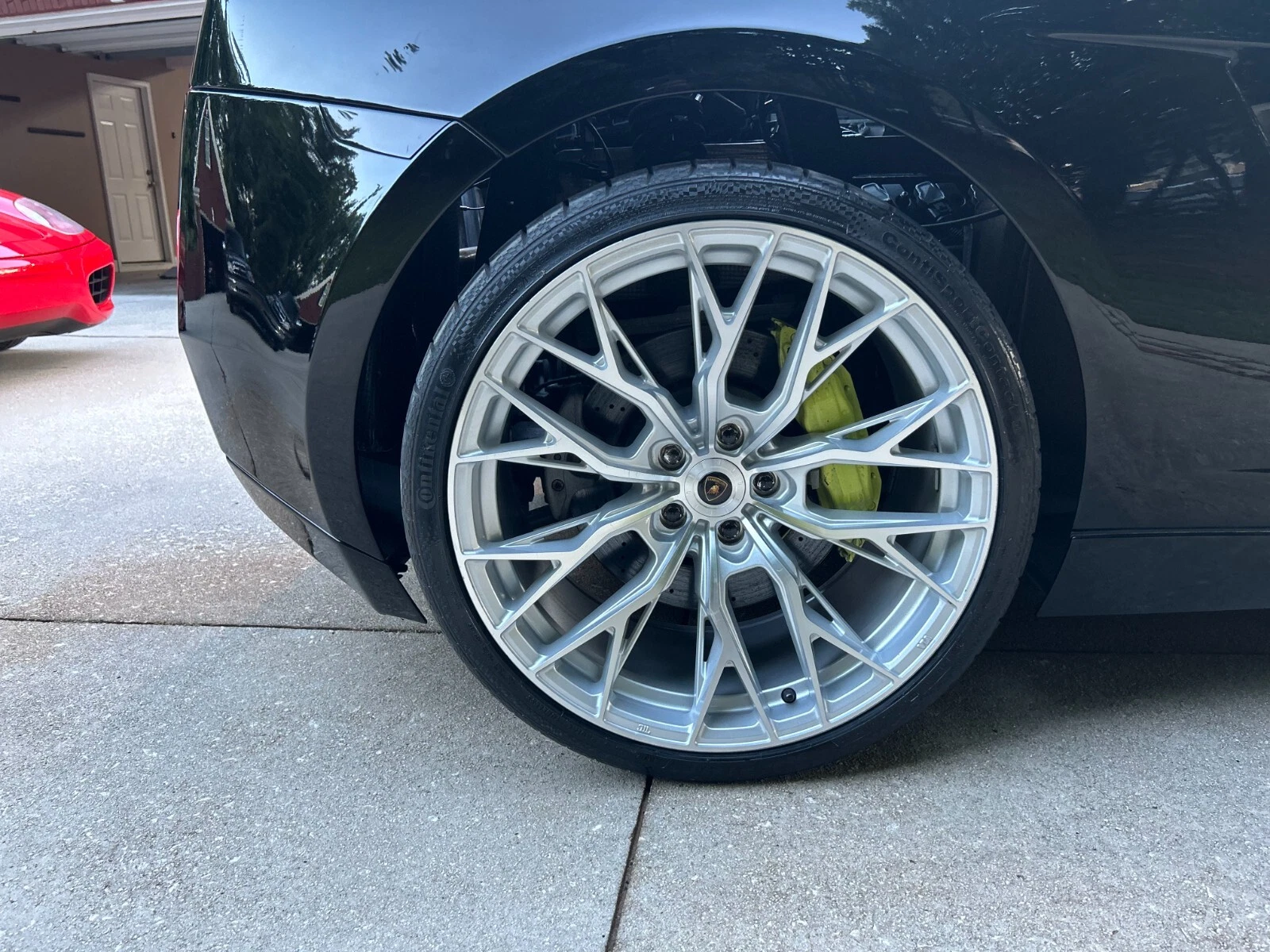 Lamborghini Gallardo Back Right Wheel View