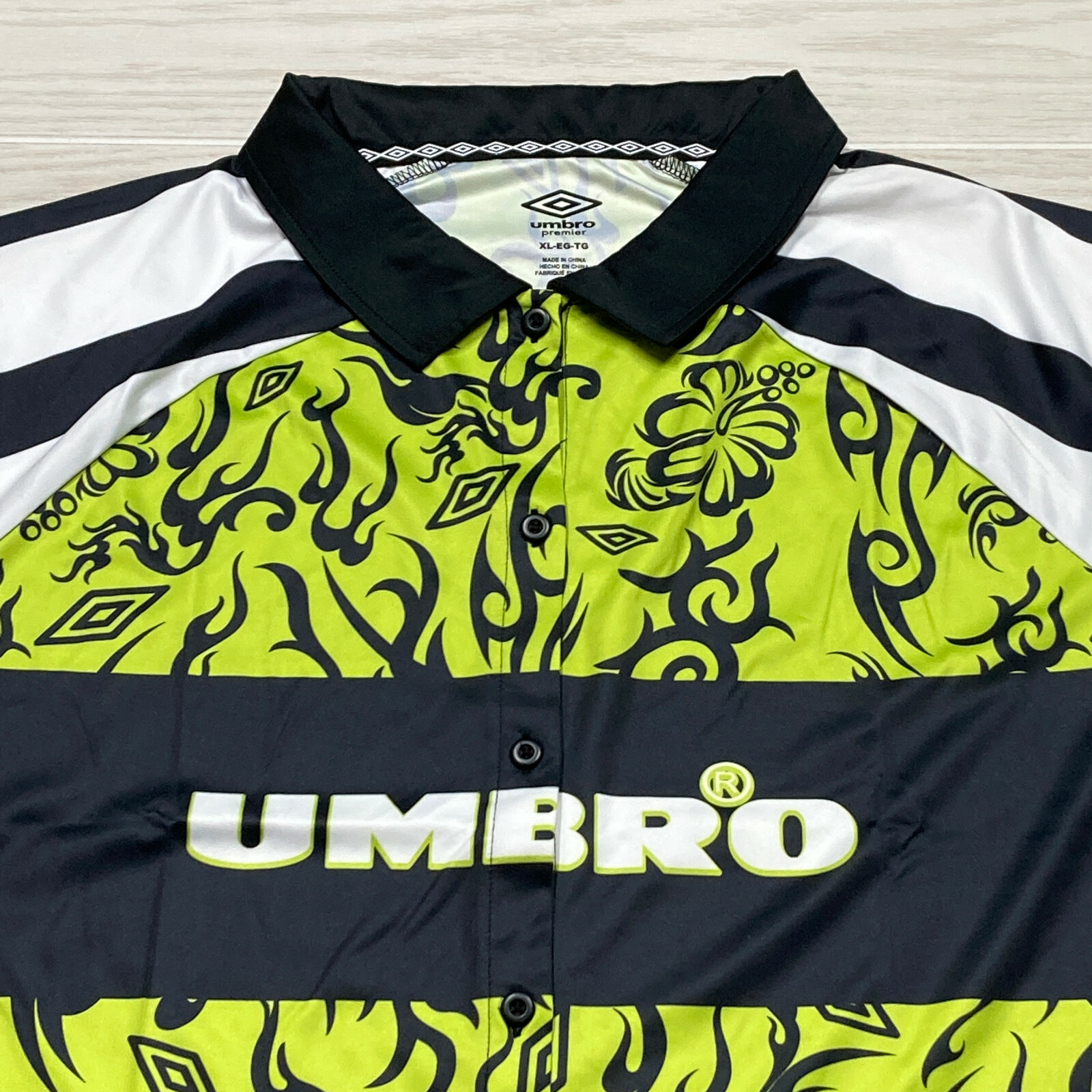 Umbro Women's Sublimated S/S Soccer Jersey Lime Punch/Black Beauty Size
