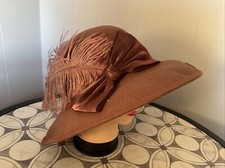 Toucan Collection New York Womens Hat One Size Brown Wool Feather Accent