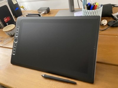 Wacom MobileStudio Pro 16 with Stand and New Battery I7 512 GB Computer Tablet