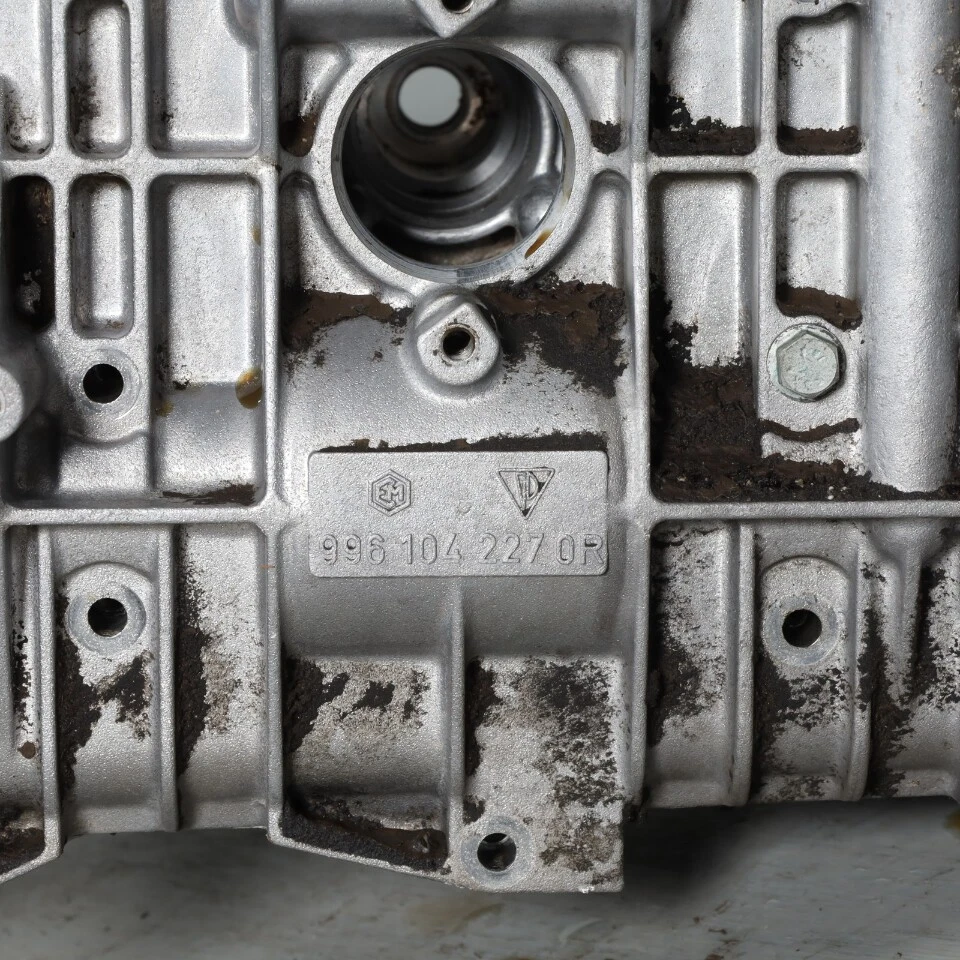 1999-2001 Porsche 911 996 3.4 Left Cylinder 1-3 Head 99610400303 OEM Used Foto 4 de 4