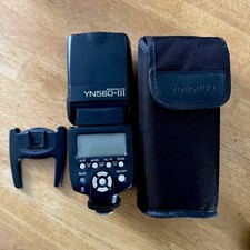 YONGNUO SPEEDLITE YN-560-III SHOE MOUNT FLASH W/ CASE CANON NIKON OLYMPUS ETC