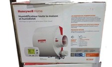 Honeywell Home HE280D 17 Gallon Flow-Through Bypass Whole House Humidifier