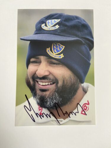 MUSHTAQ AHMED - SUSSEX & PAKISTAN CRICKET SIGNED 6X4 PHOTO - Picture 1 of 1