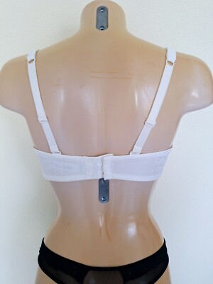 Soutien-gorge Lise Charmel Bien-être - Taille 90E (FR) / 75 (EU) / 34 (US) - Neuf Avec étiquettes - Modèle Antigel