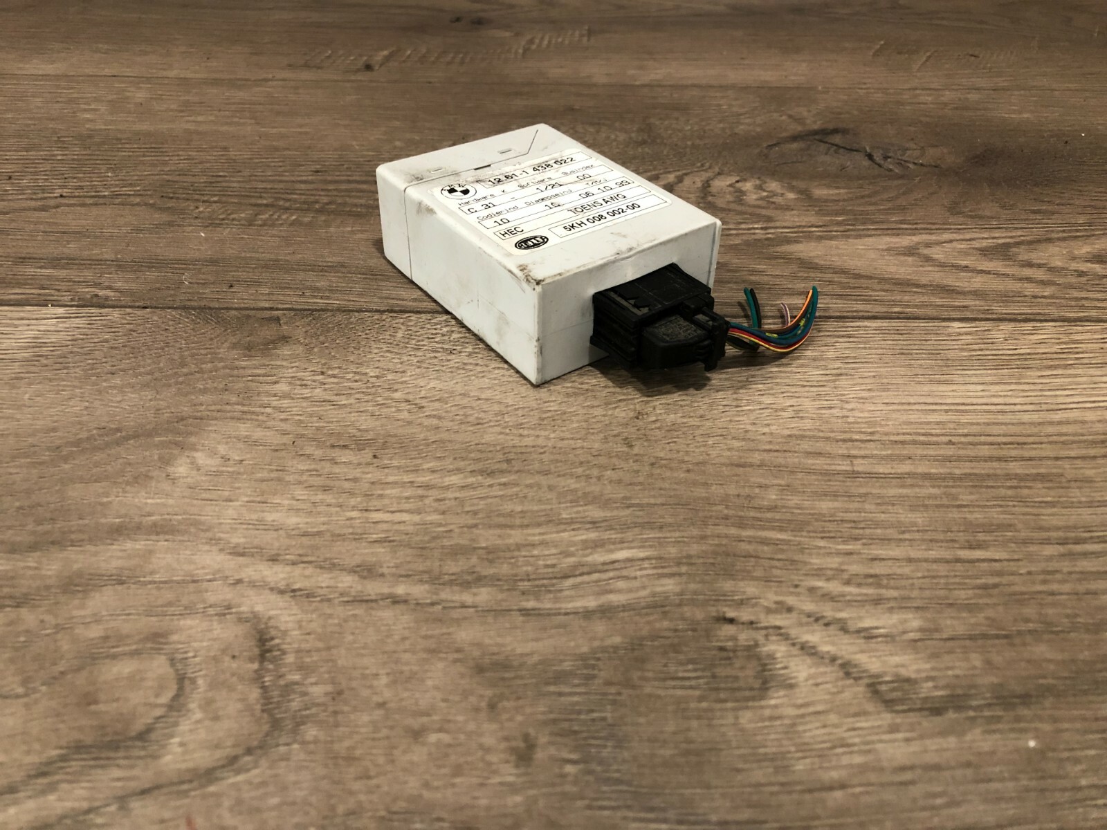 97 2002 BMW Z3 ENGINE OIL LEVEL TEMPERATURE SENSOR CONTROL MODULE OEM 97-2002-bmw-z3-engine-oil-level-temperature-sensor-control-module-oem