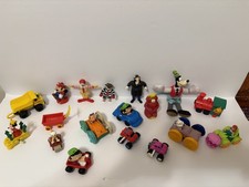 VTG Variety McDonald s, Burger King, Wendy s kids meal toys. 18 total pieces/lot