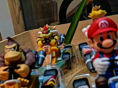 BOWSER Mario Kart Pull-Back Rennwagen 12cm Rückziehfunktion Figur Auto