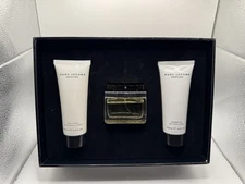 Marc Jacobs Classic 3p Gift Set 50ml EDP Spray + 100ml Body Lotion + Shower Gel