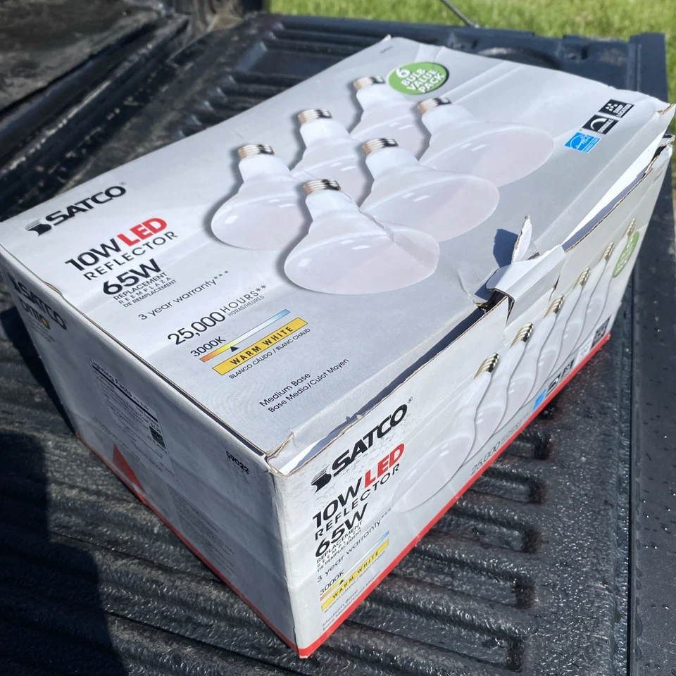 Satco 65W Equivalent Warm White s9022 Medium Dimmable LED Floodlight Light - Image 2 of 4