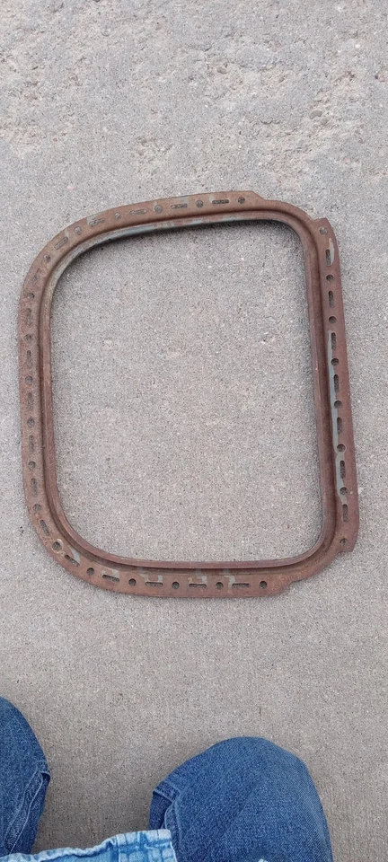 Ford Modelo A 1928-1929 cupé esquinas y molduras de decoración de ventana trasera Foto 4 de 4