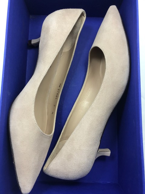 light pink pointed toe heels