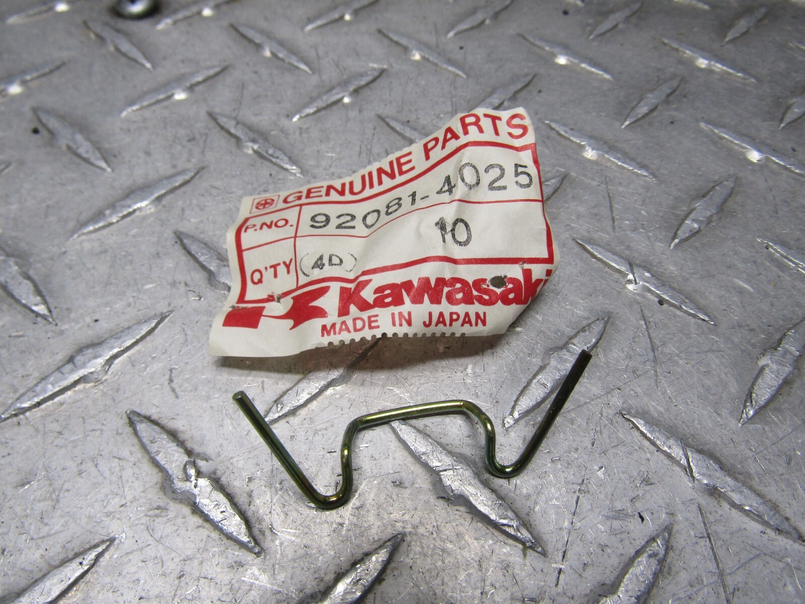 Kawasaki Many Models Fitment in Description OEM Head Lamp Lens Spring 92081-4025