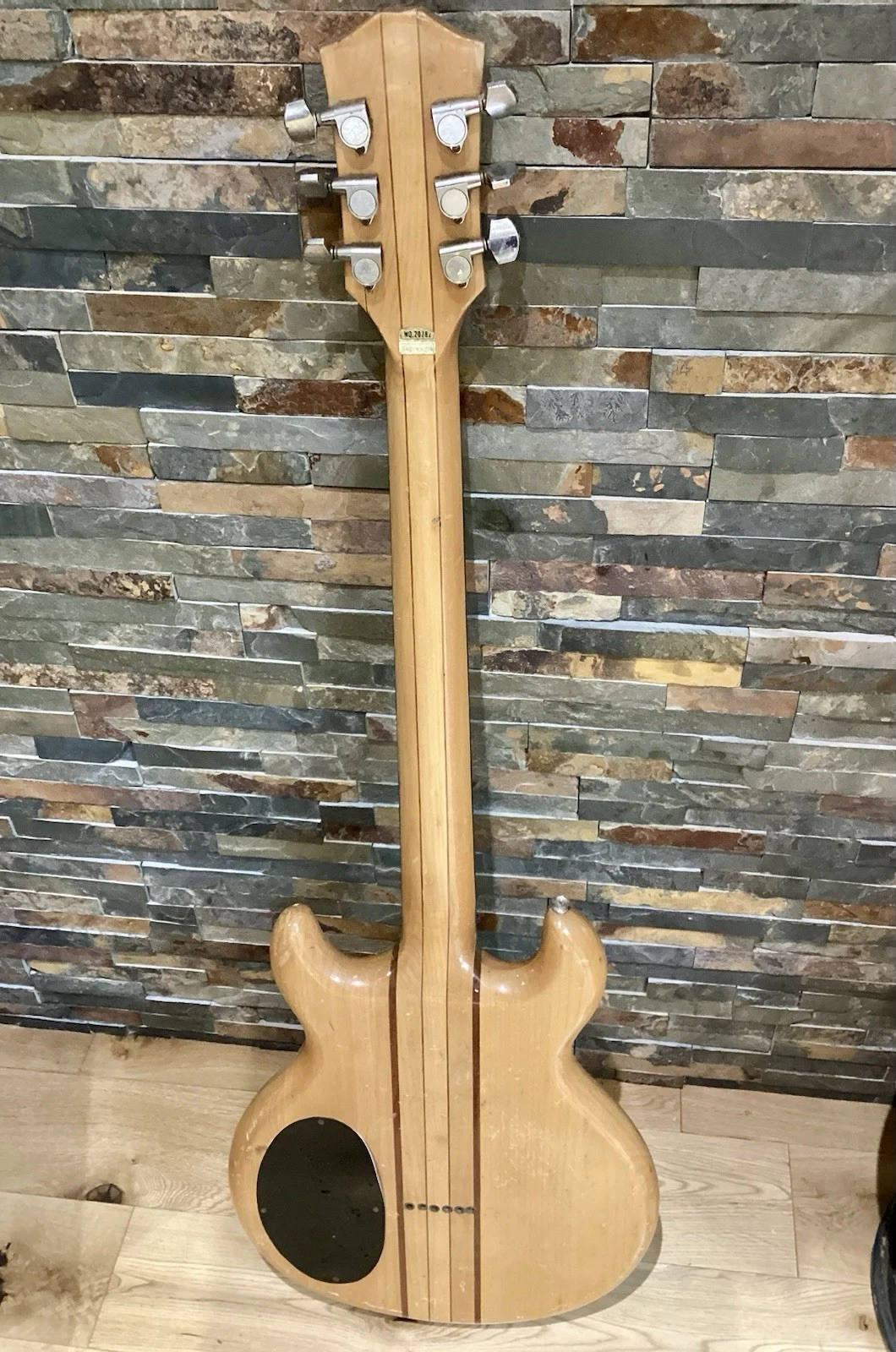 Picture 2 of 10