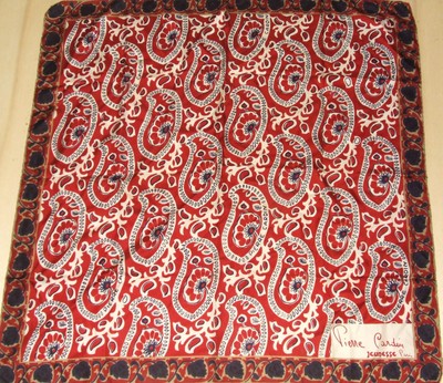 Foulard (écharpe) Pierre Cardin Rouge - Occasion - Accessoire élégant Vintage