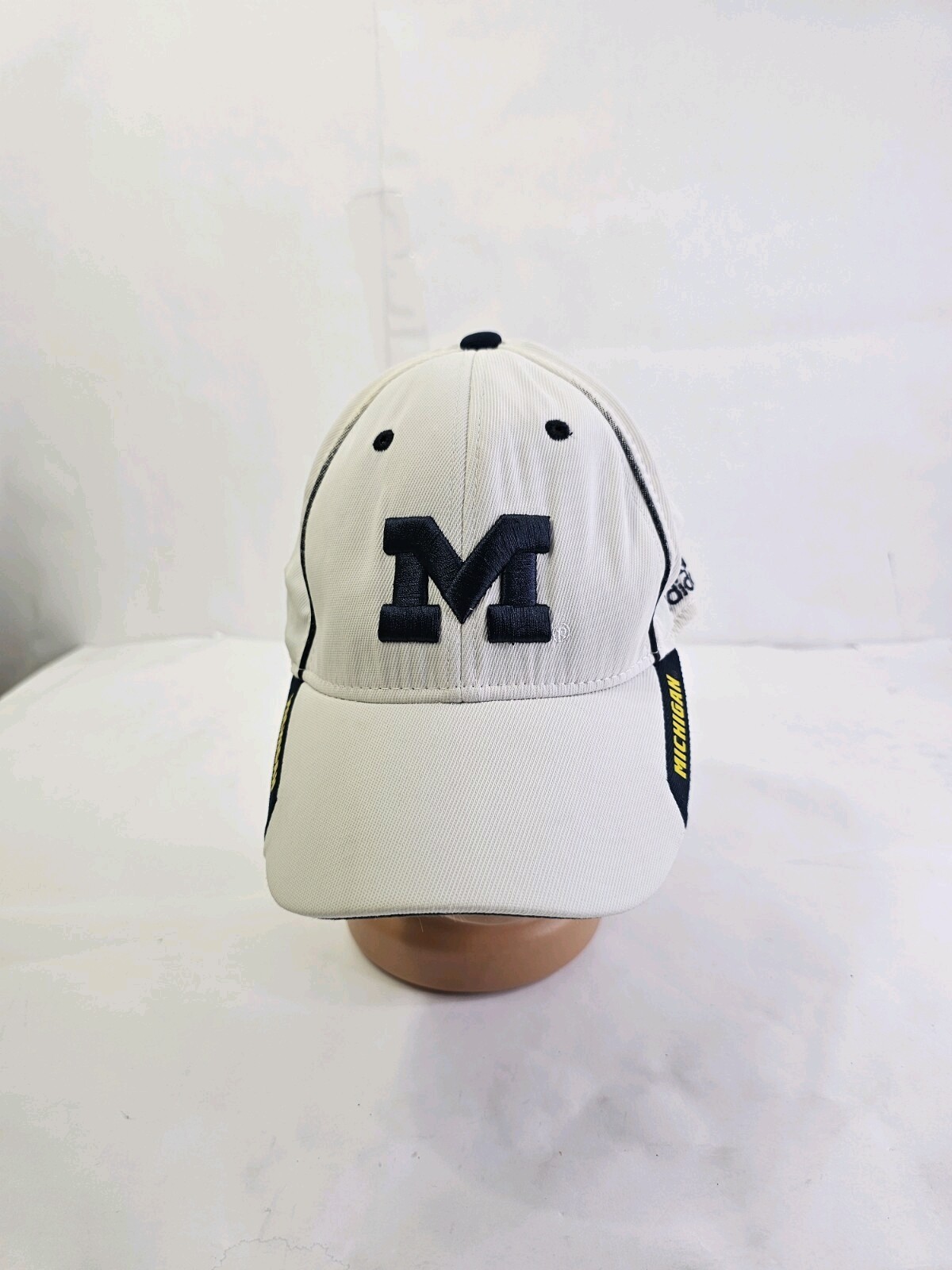 Michigan Wolverines Adidas White Small Medium Fitted College Football Hat Cap
