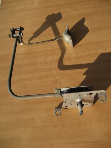 98-05 Blazer 98-01 Jimmy Bravada OEM Spare Tire Hoist Wheel Carrier Winch Hanger