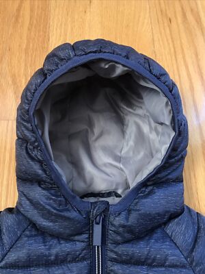 Chaqueta azul marino hinchada Primark niños pequeños: talla 2-3 años |
